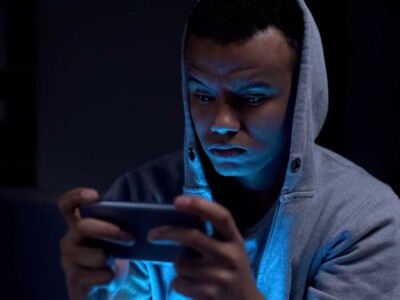european-teens-consume-less-alcohol-and-fewer-drugs,-but-face-new-digital-risks