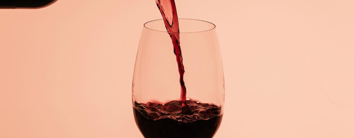 cannabis-use-linked-to-lower-risk-of-liver-disease-in-heavy-drinkers,-new-data-reveals
