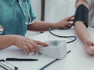 fewer-than-1%-of-uk-doctors-trained-to-prescribe-medical-cannabis