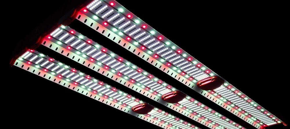 product-spotlight:-jumplights-ets-max-led-lighting-for-cannabis